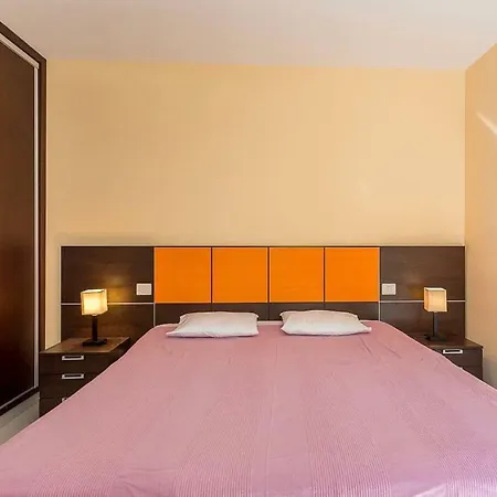 Casa Karla * Vecindario